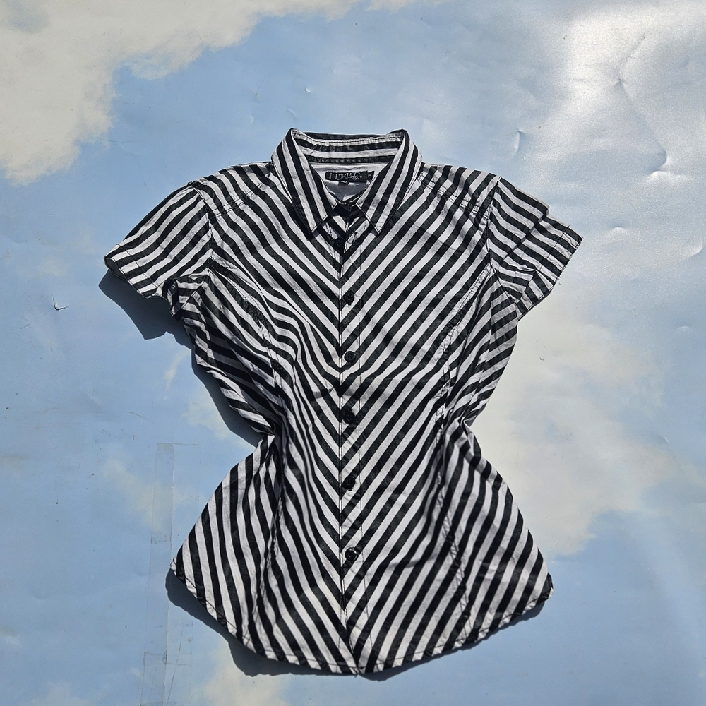 Tripp NYC Black & White Top Y2k Early 2000s Short Sleeve Button Down Goth Tripp - Picture 12 of 12